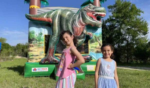 Dinosaur Inflatable Bounce House - Image 3